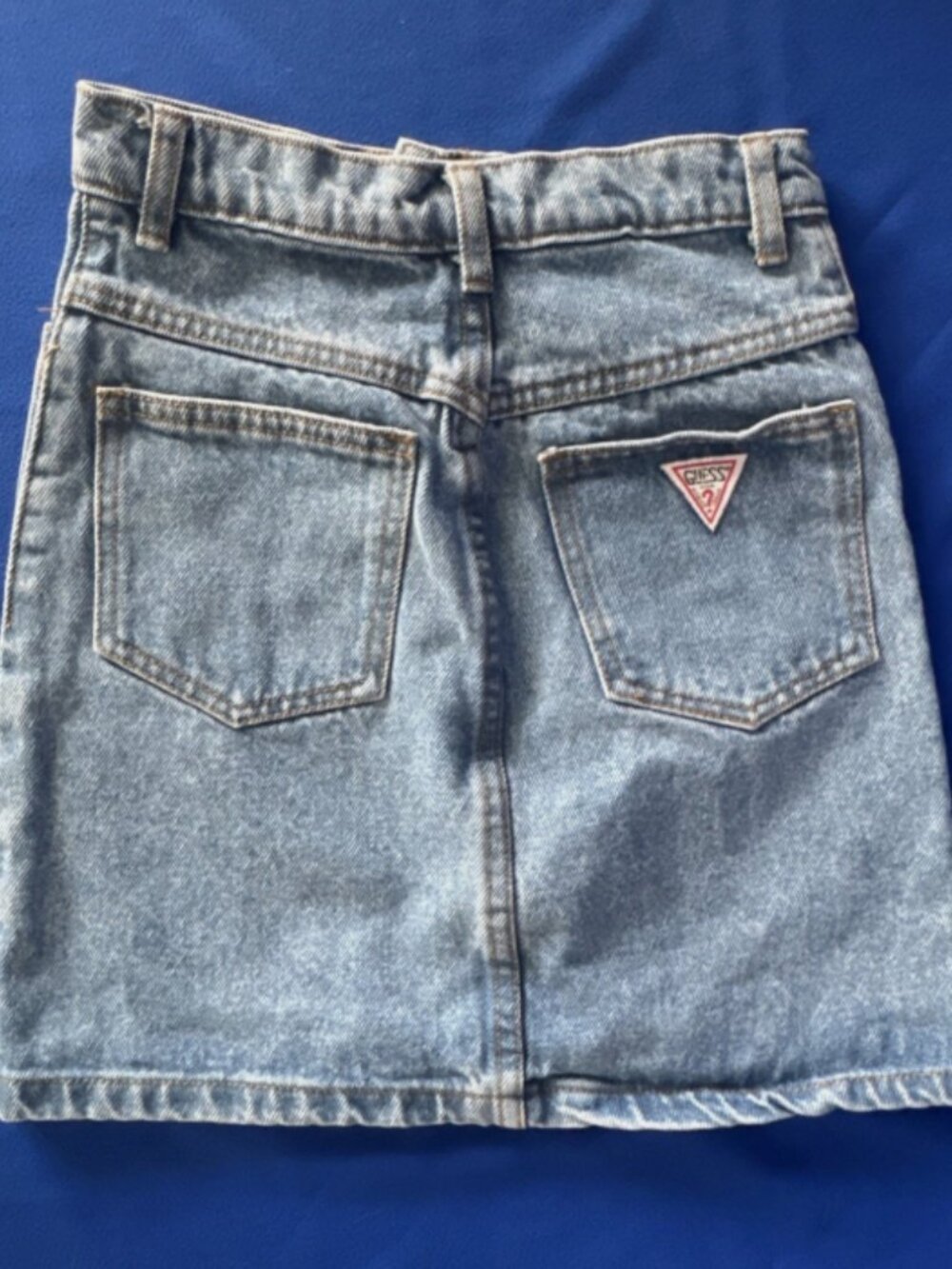 Vintage Guess Denim Midi Skirt Light Wash Logo Back Pocket Girls 12, XXS Jrs. - Picture 4 of 9